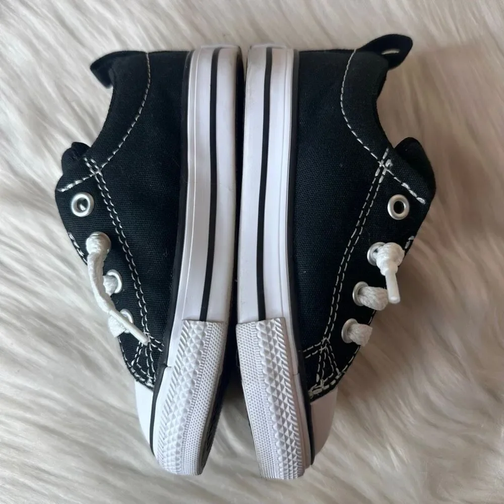 Converse Chuck Taylor Street (Little Kid) Sneaker, Black/White/Black Size 7